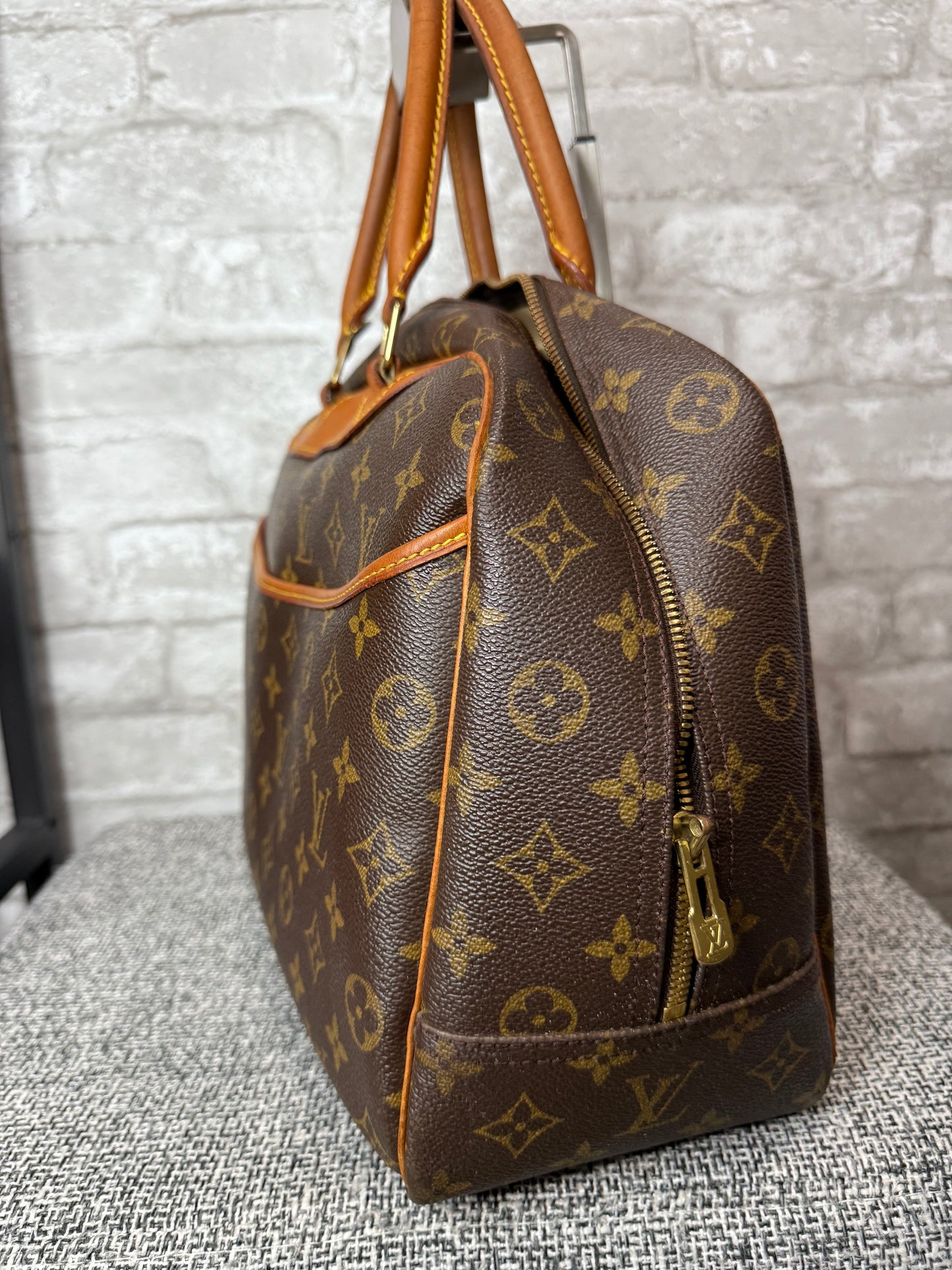 Louis Vuitton Vintage Deauville 
Monogram Tote Bag