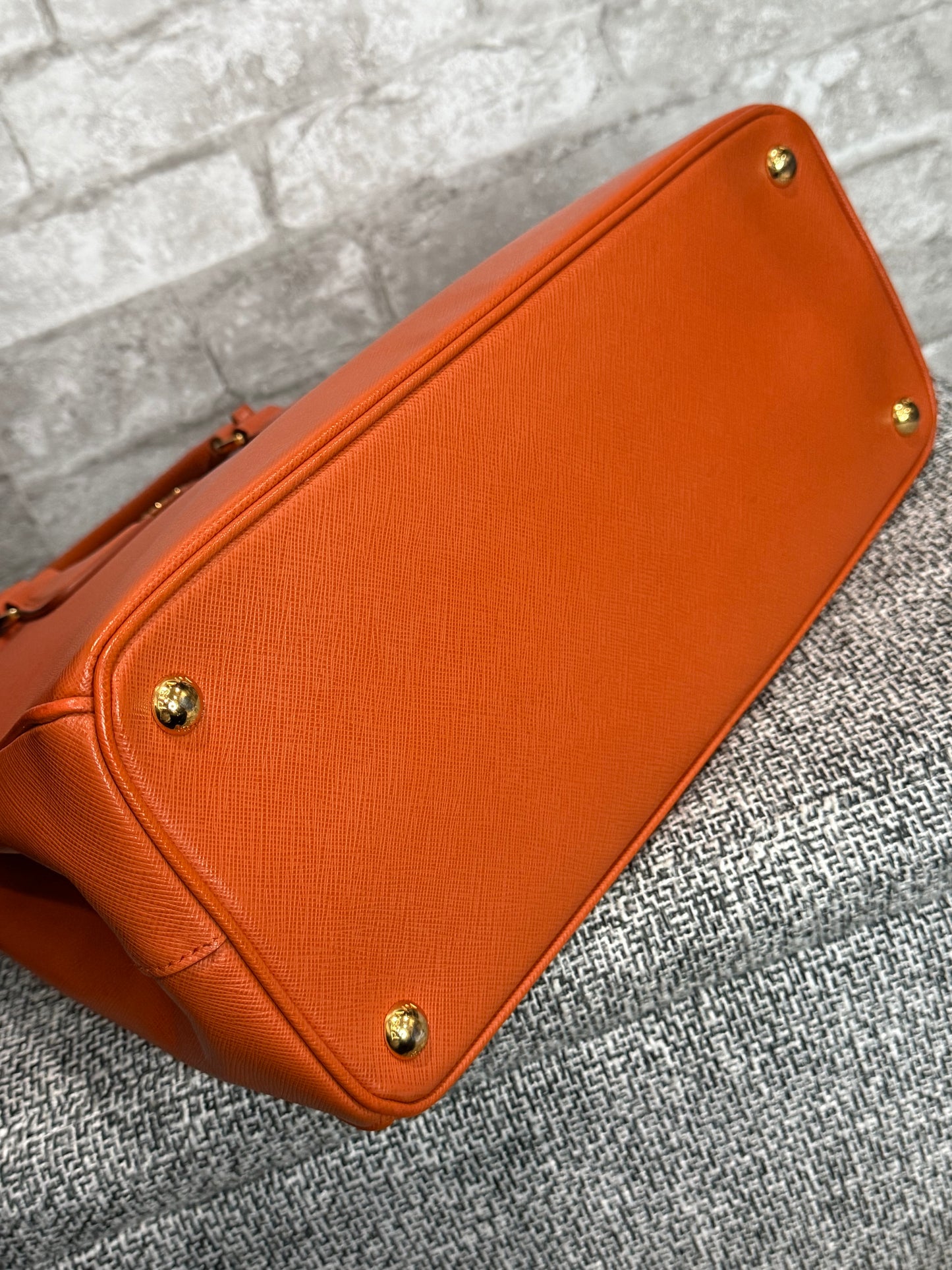 🍊 👜 Prada Galleria Saffiano leather bag in Orange 👜 🍊