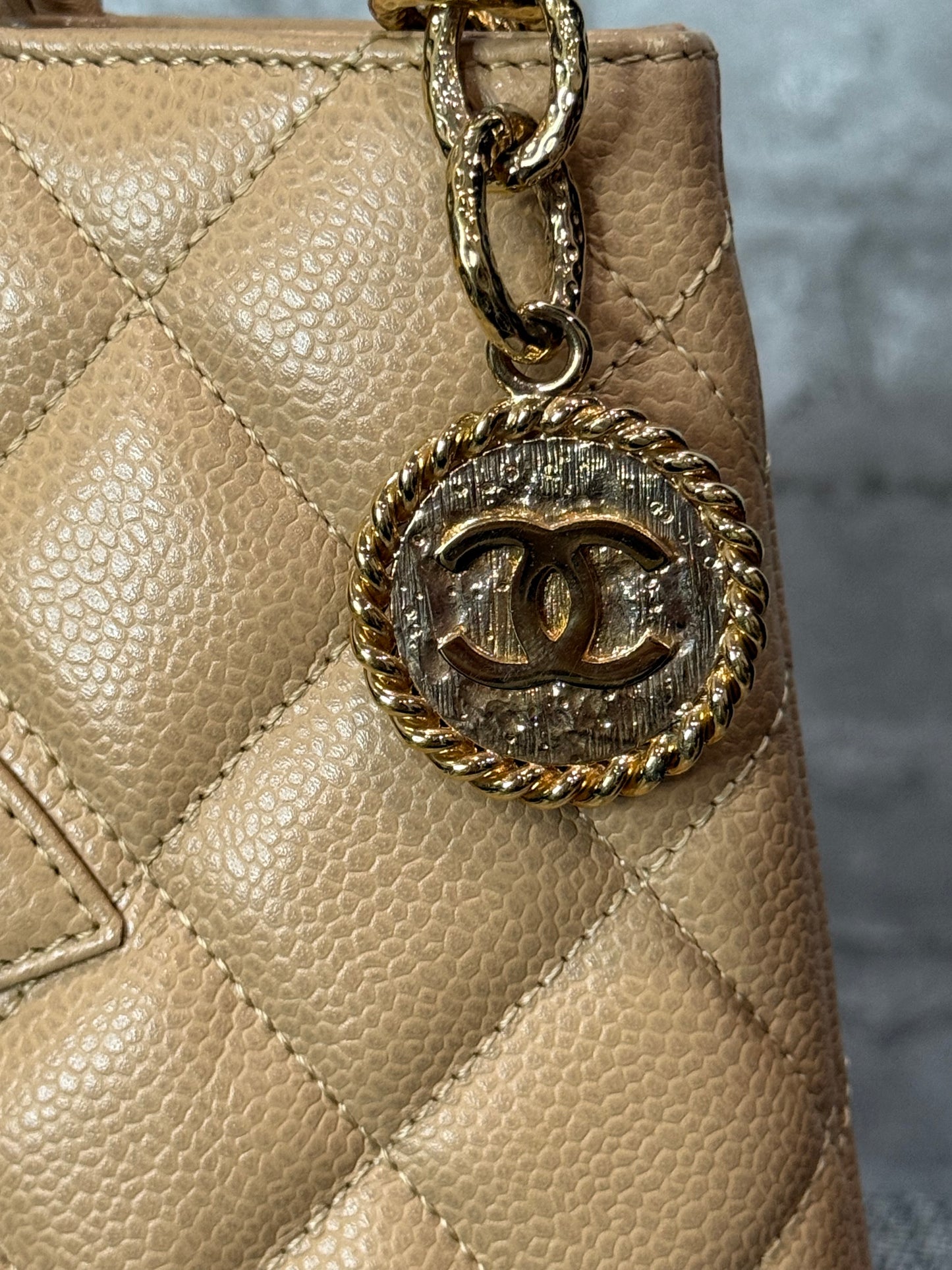👜Chanel Medallion Tote Bag Quilted Caviar Leather in Beige  👜