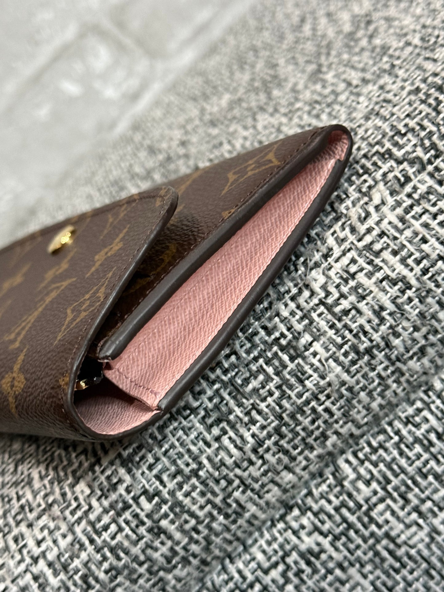 🌸👜Louis Vuitton Emilie Wallet Rose Ballerine👜 🌸