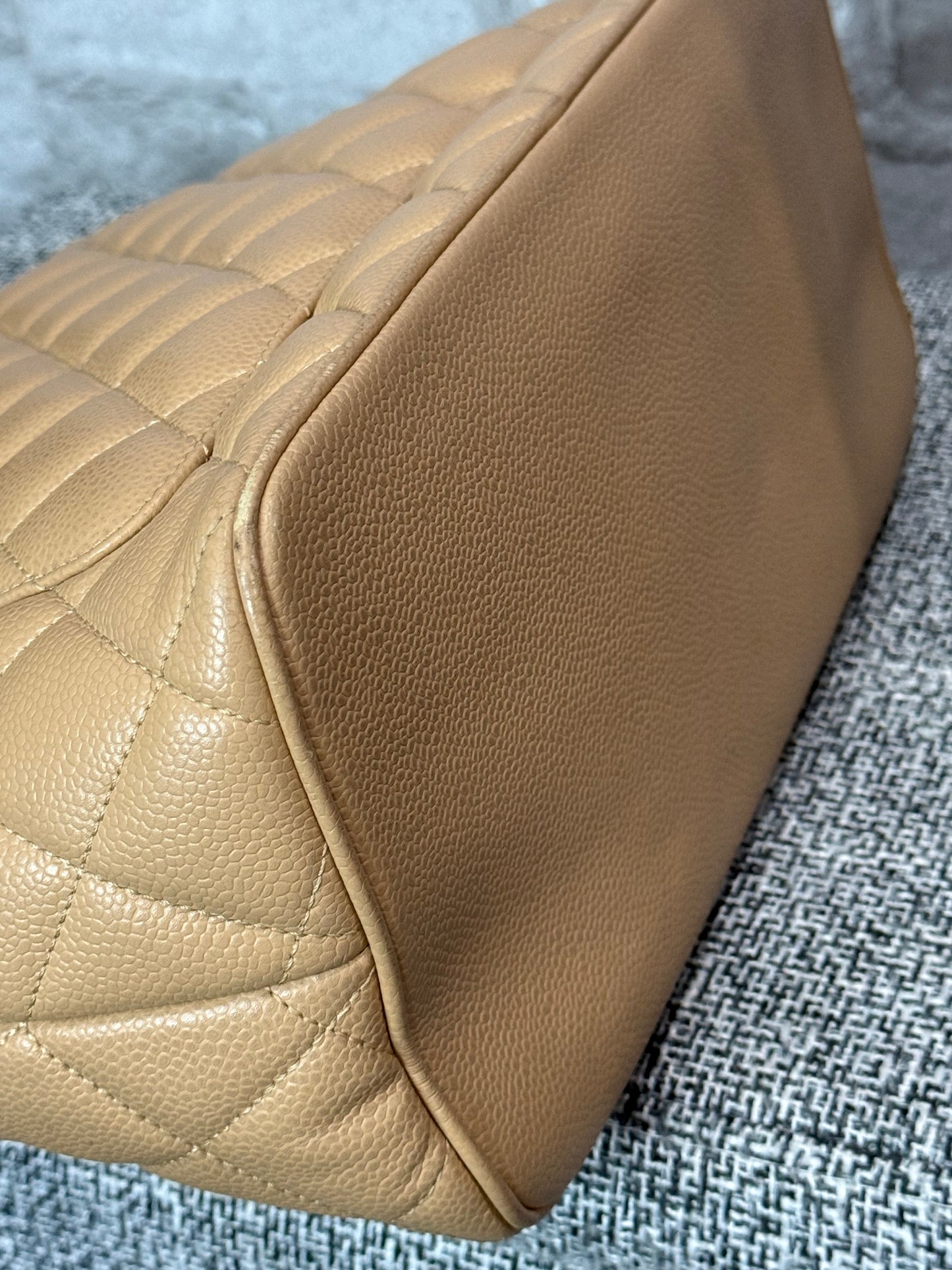 👜Chanel Medallion Tote Bag Quilted Caviar Leather in Beige  👜