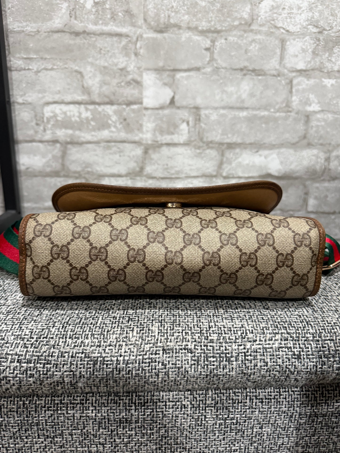 Gucci Vintage Clutch turn into Crossbody