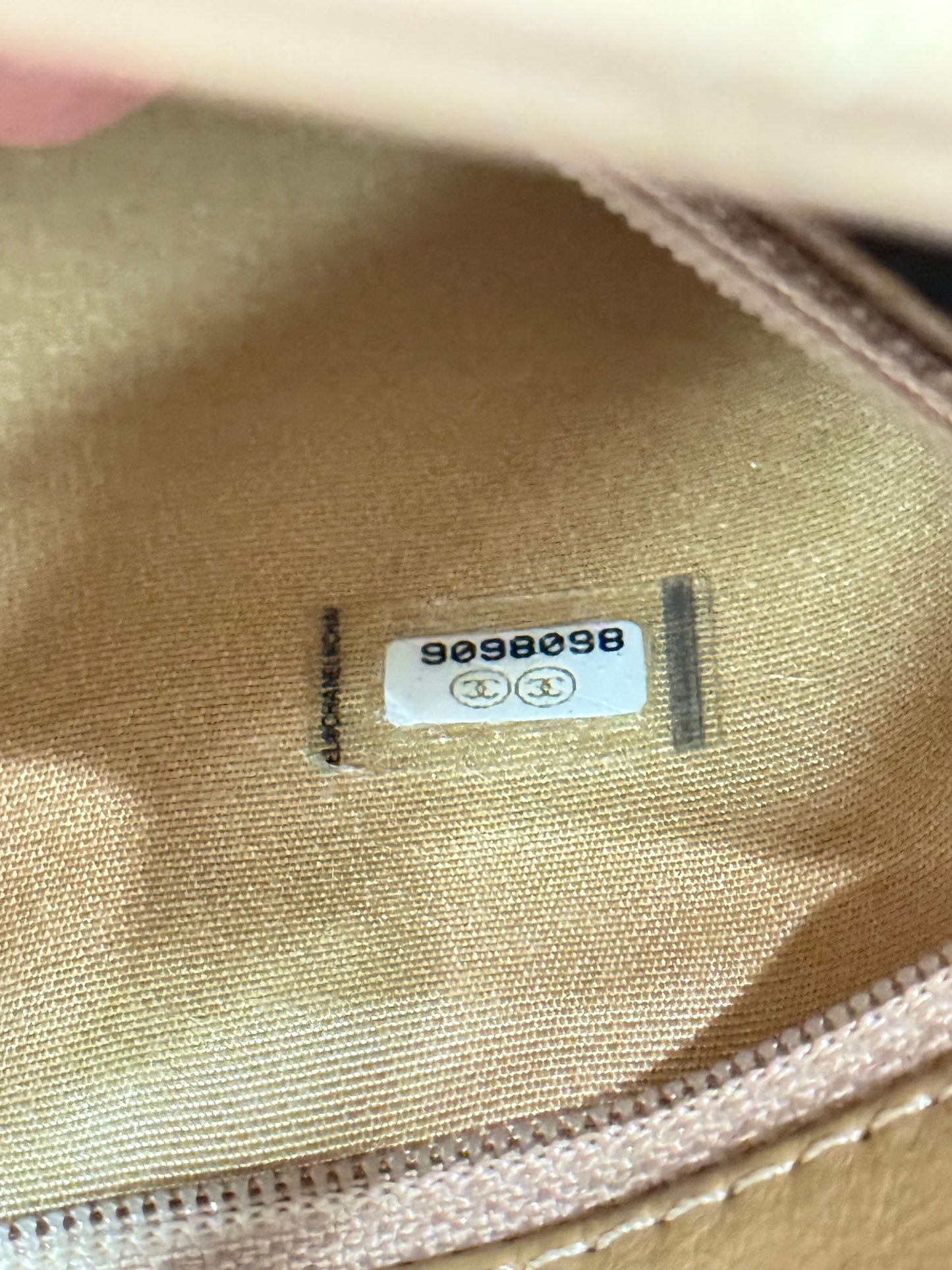 👜Chanel Medallion Tote Bag Quilted Caviar Leather in Beige  👜