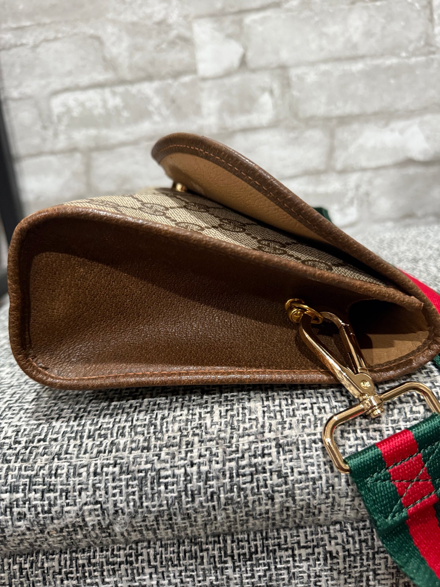 Gucci Vintage Clutch turn into Crossbody