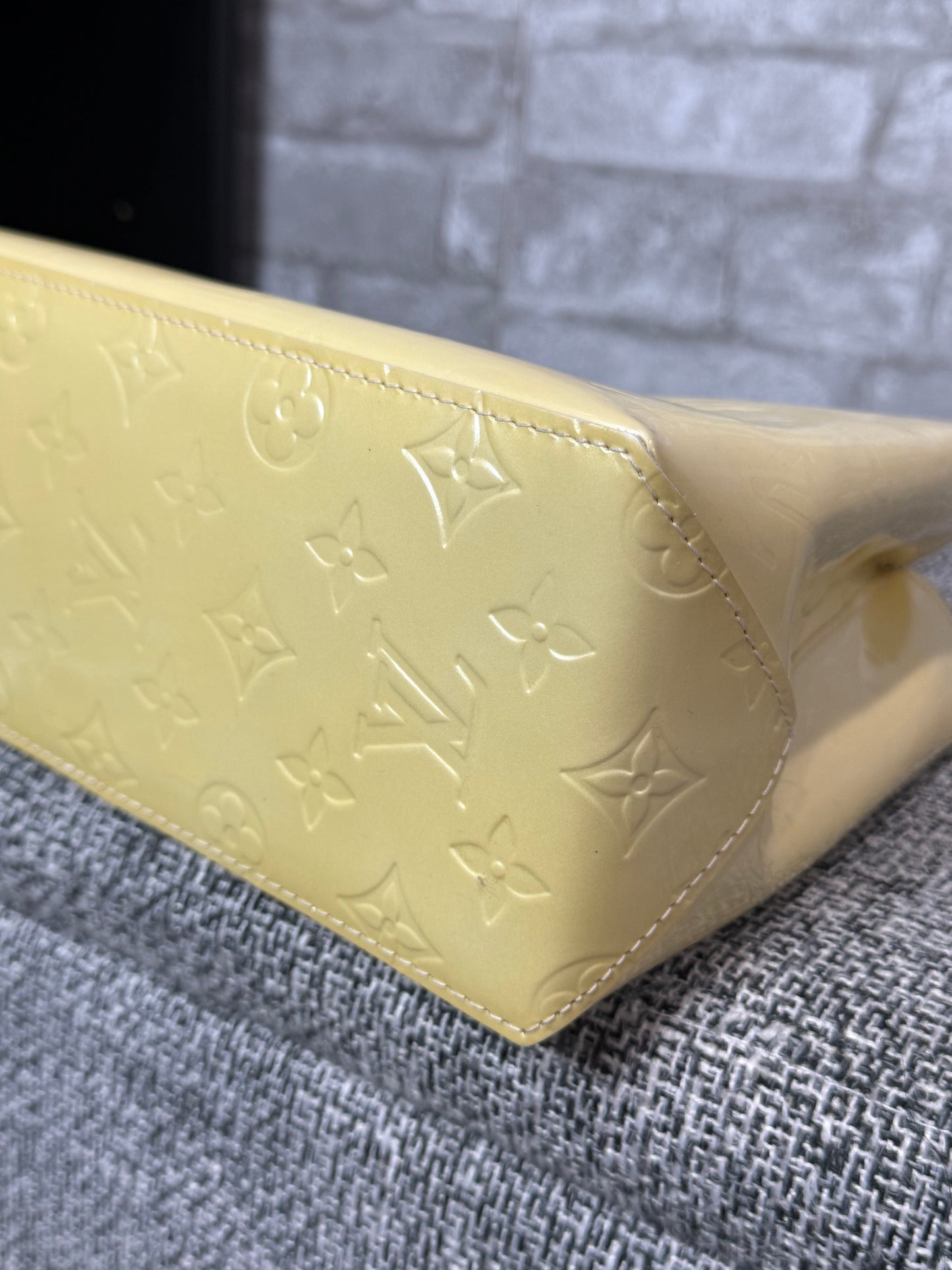 🌼👜Louis Vuitton Monogram Vernis Lead Yellow 👜🌼