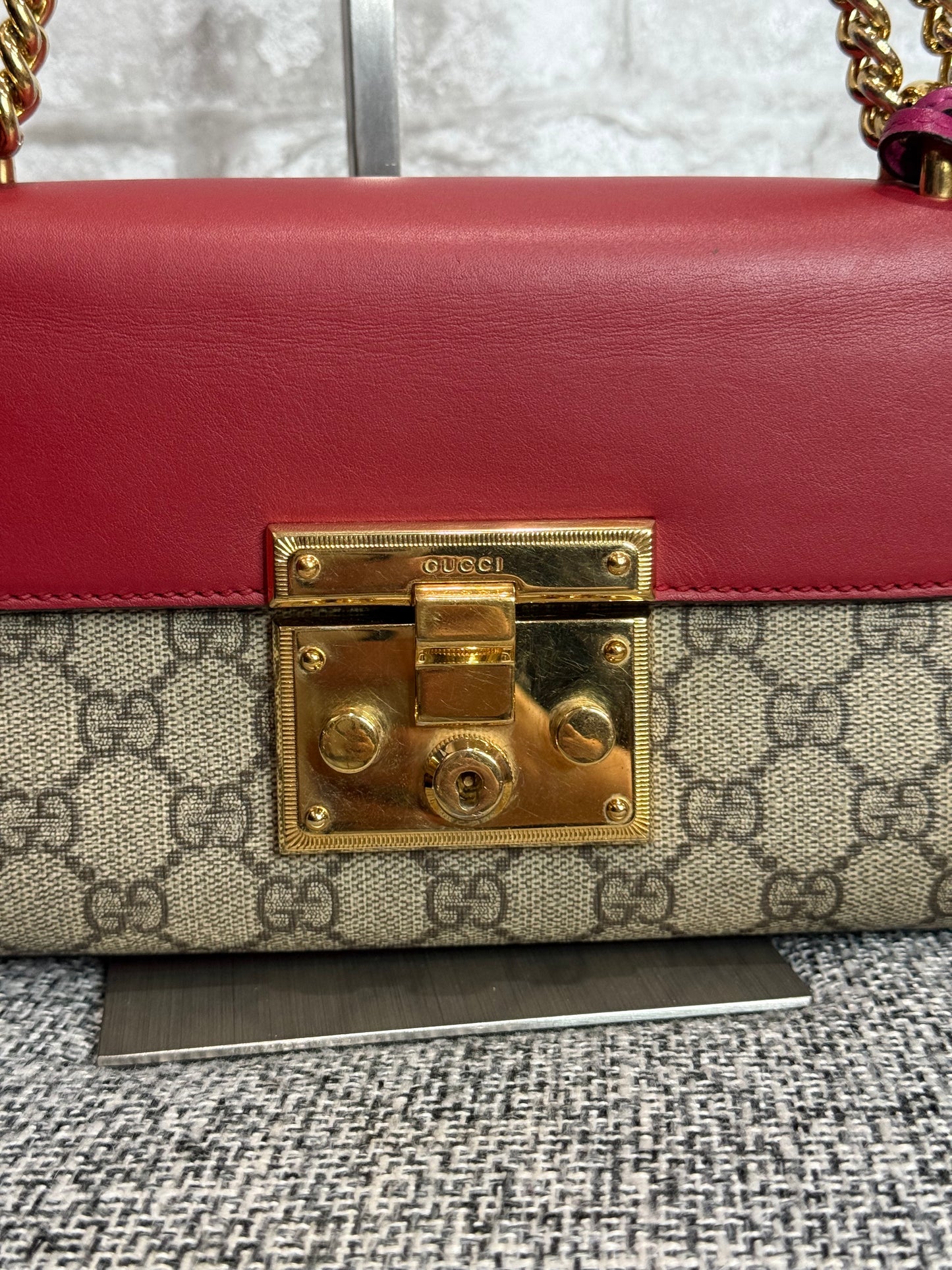 👜Gucci Supreme Monogram Small Padlock 👜