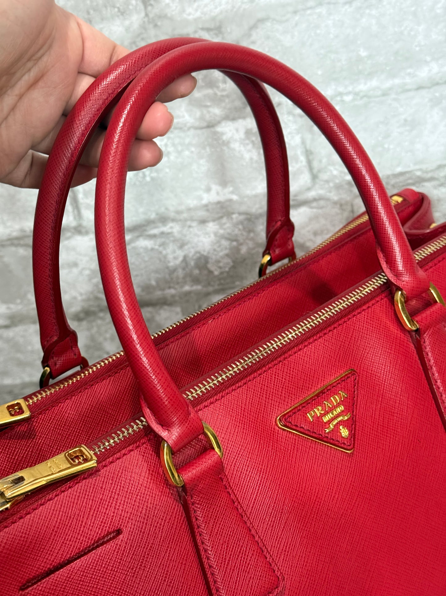 🍎 👜 Prada Galleria Saffiano leather bag in Red 👜 🍎