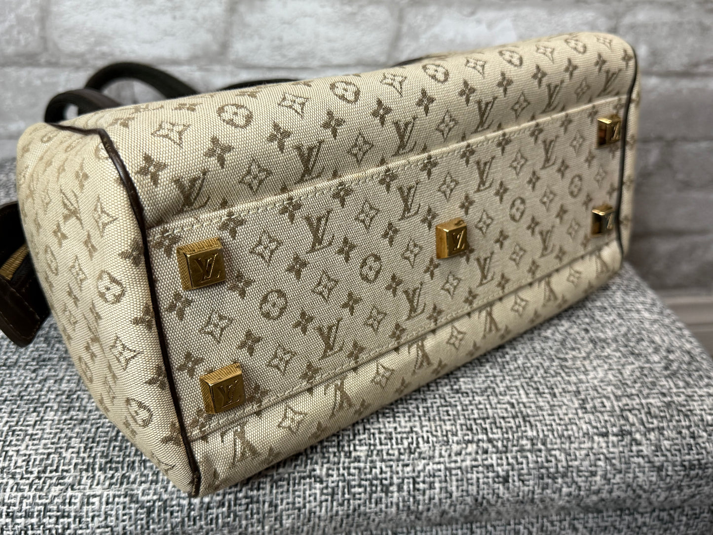 Louis Vuitton 2002 Vintage Monogram Mini Lin Josephine