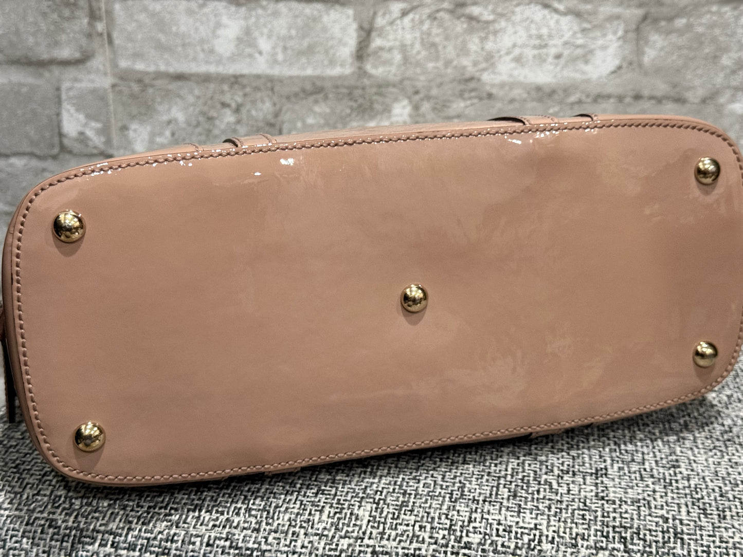 👜 SOLD - Gucci Dome Patent leather 👜