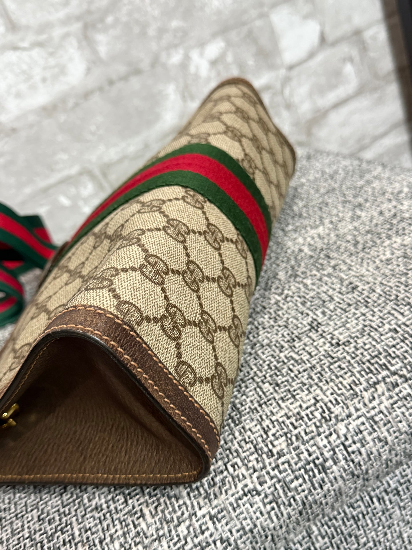 💼 🌸Gucci Vintage Clutch turned crossbody bag 💼  🌸
