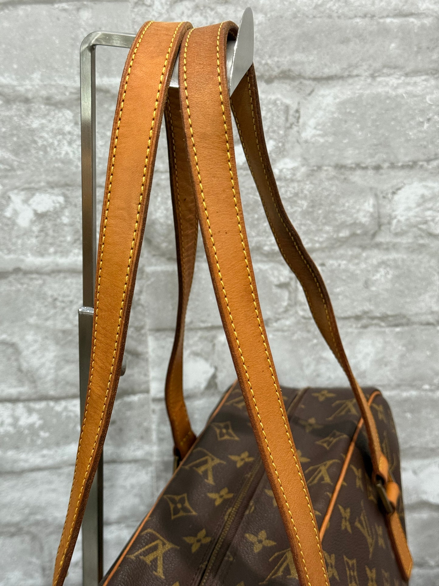 Vintage Louis Vuitton 2002 Cite GM Monogram