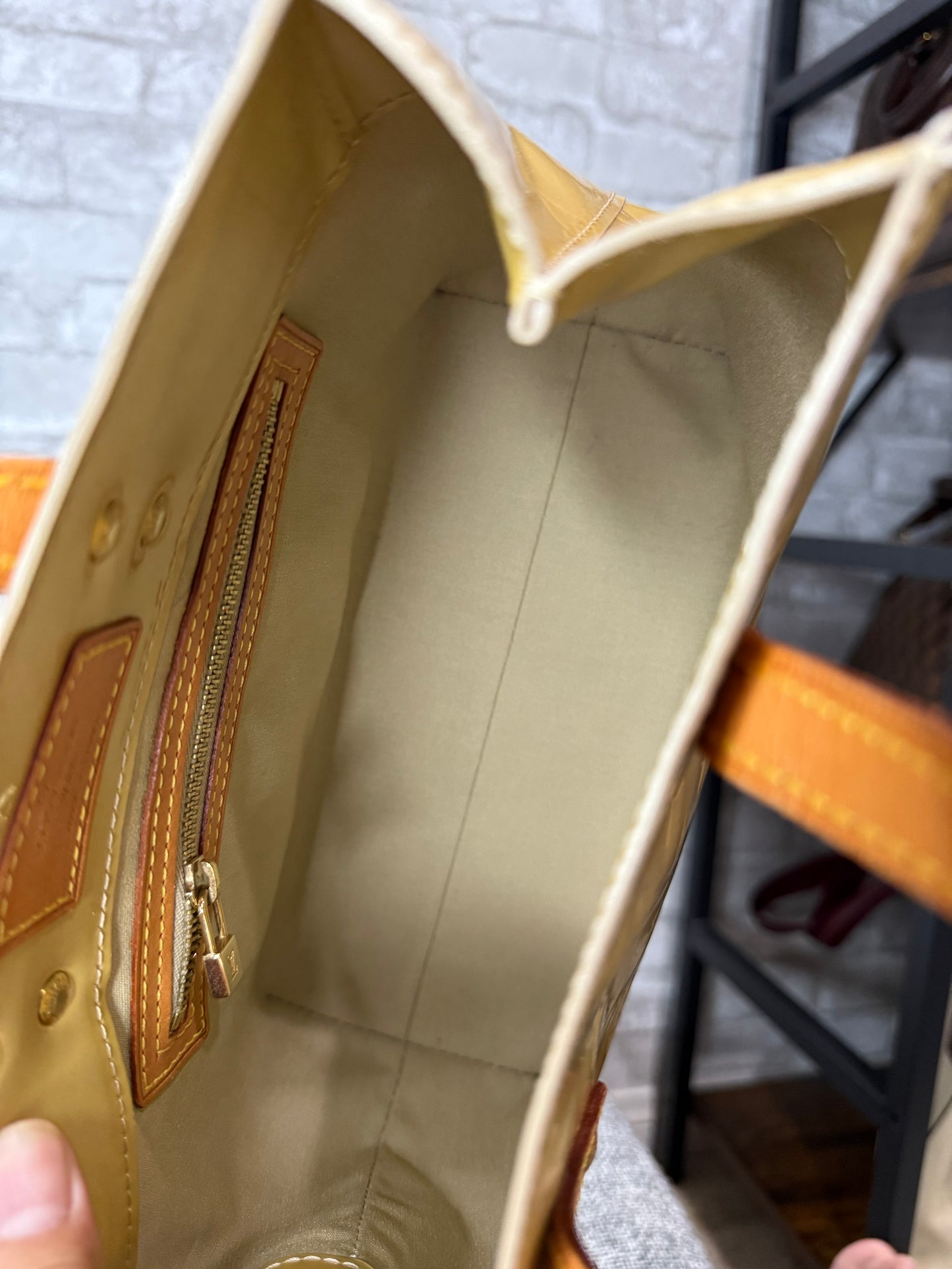 🌼👜Louis Vuitton Monogram Vernis Lead Golden Yellow 👜🌼