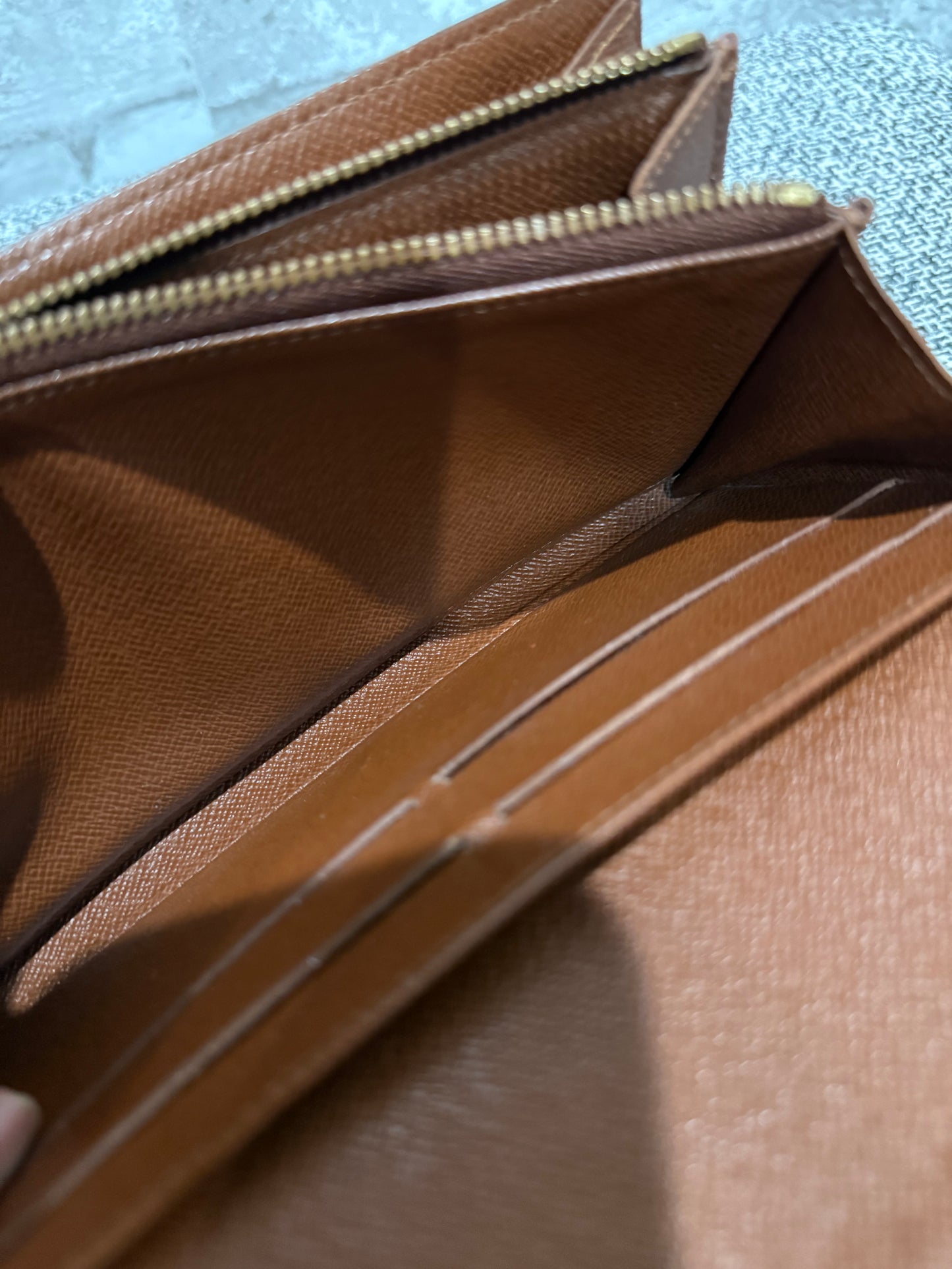 Louis Vuitton 2005 Sarah Long Wallet in Monogram