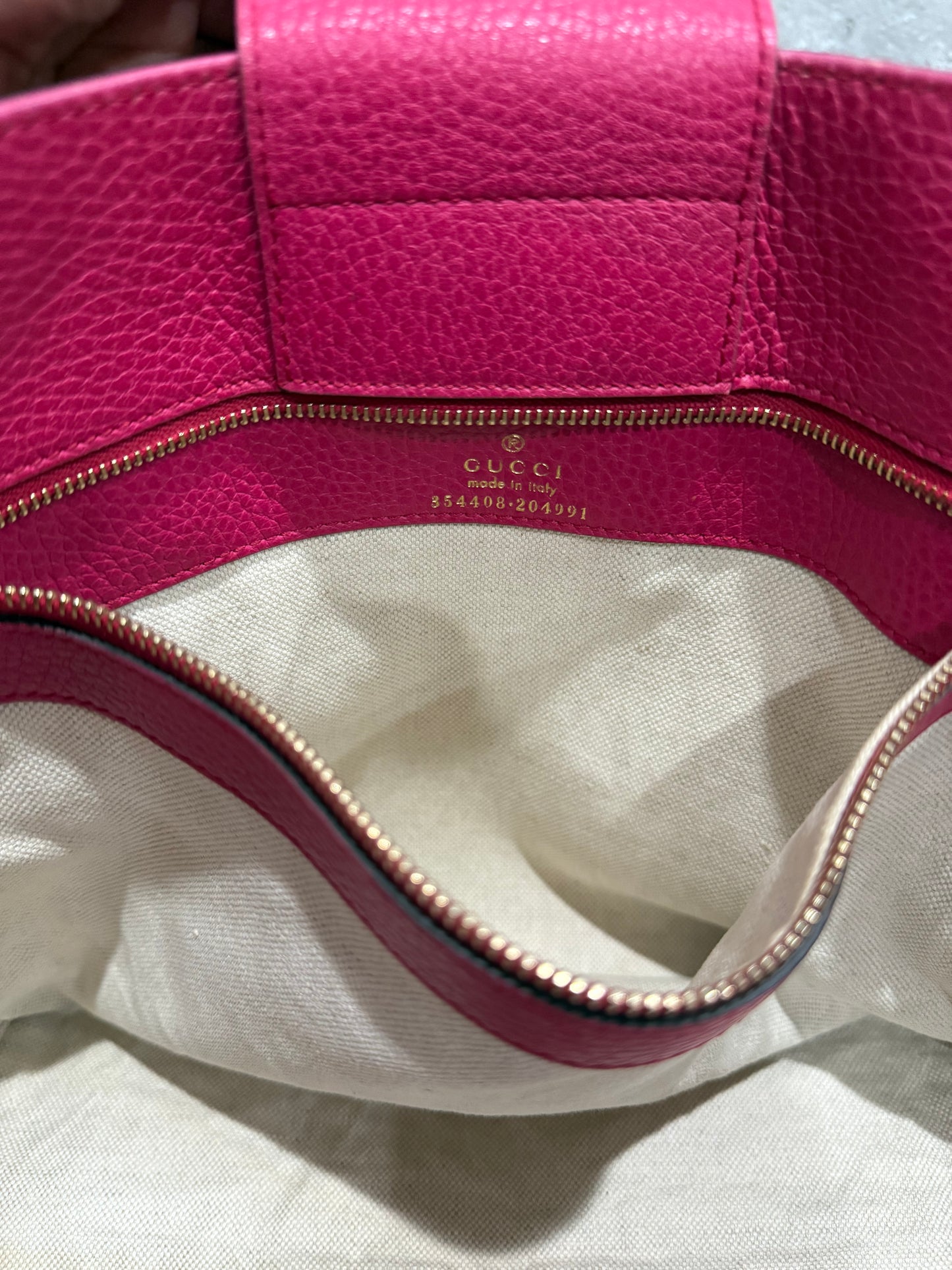 Gucci Swing Tote Shoulder Bag in Pink 👛