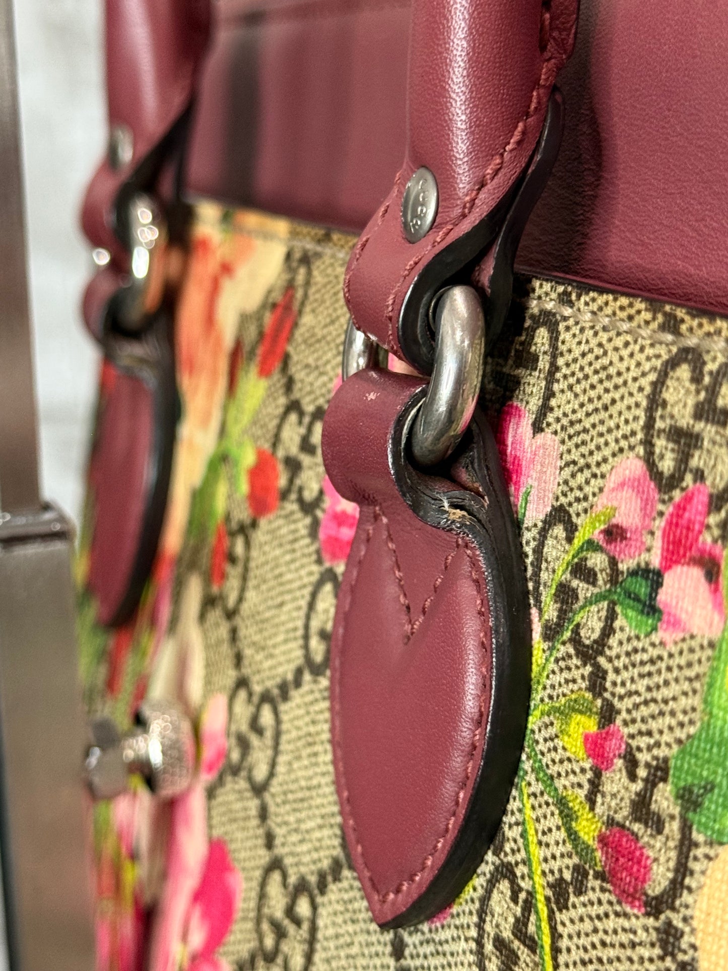🌷🌸👜Gucci GG Supreme Pink Floral Print Top Handle 🌷🌸👜