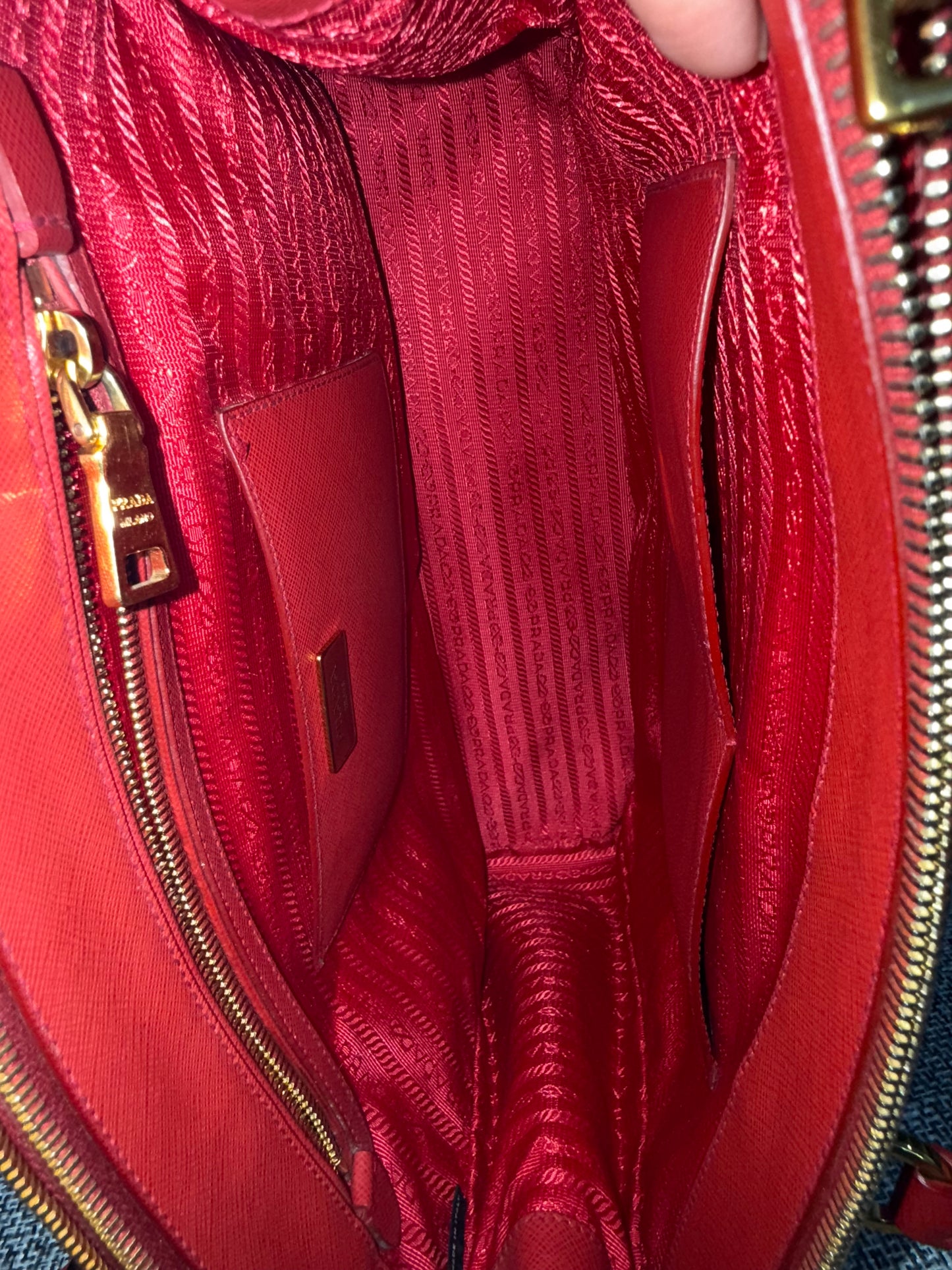🍎 👜 Prada Galleria Saffiano leather bag in Red 👜 🍎