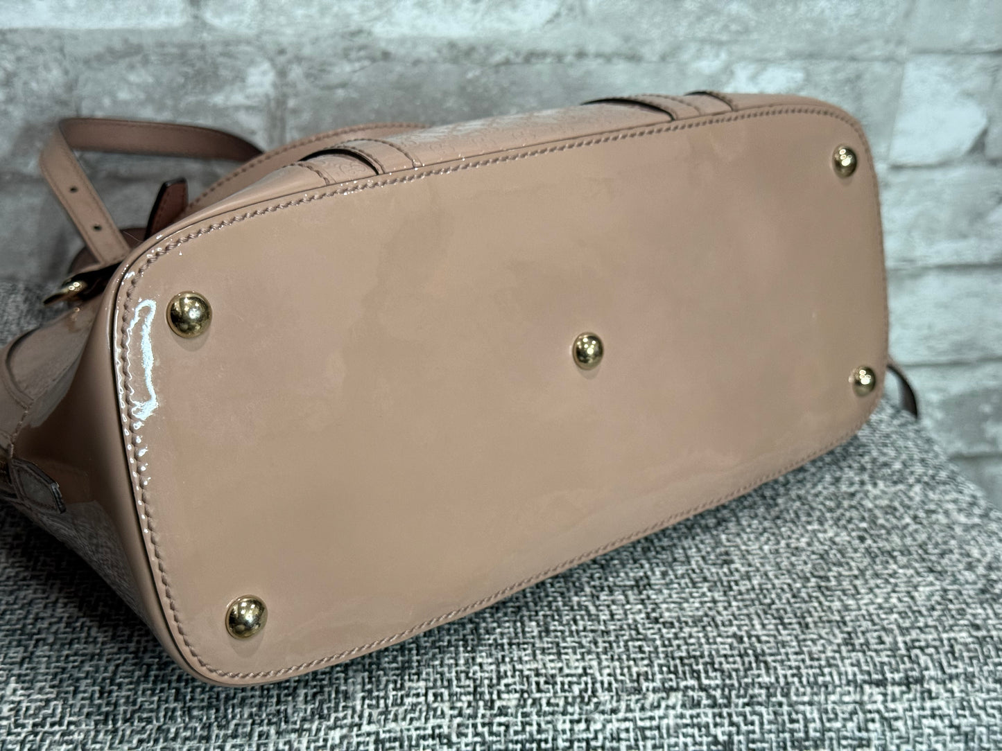 👜 SOLD - Gucci Dome Patent leather 👜