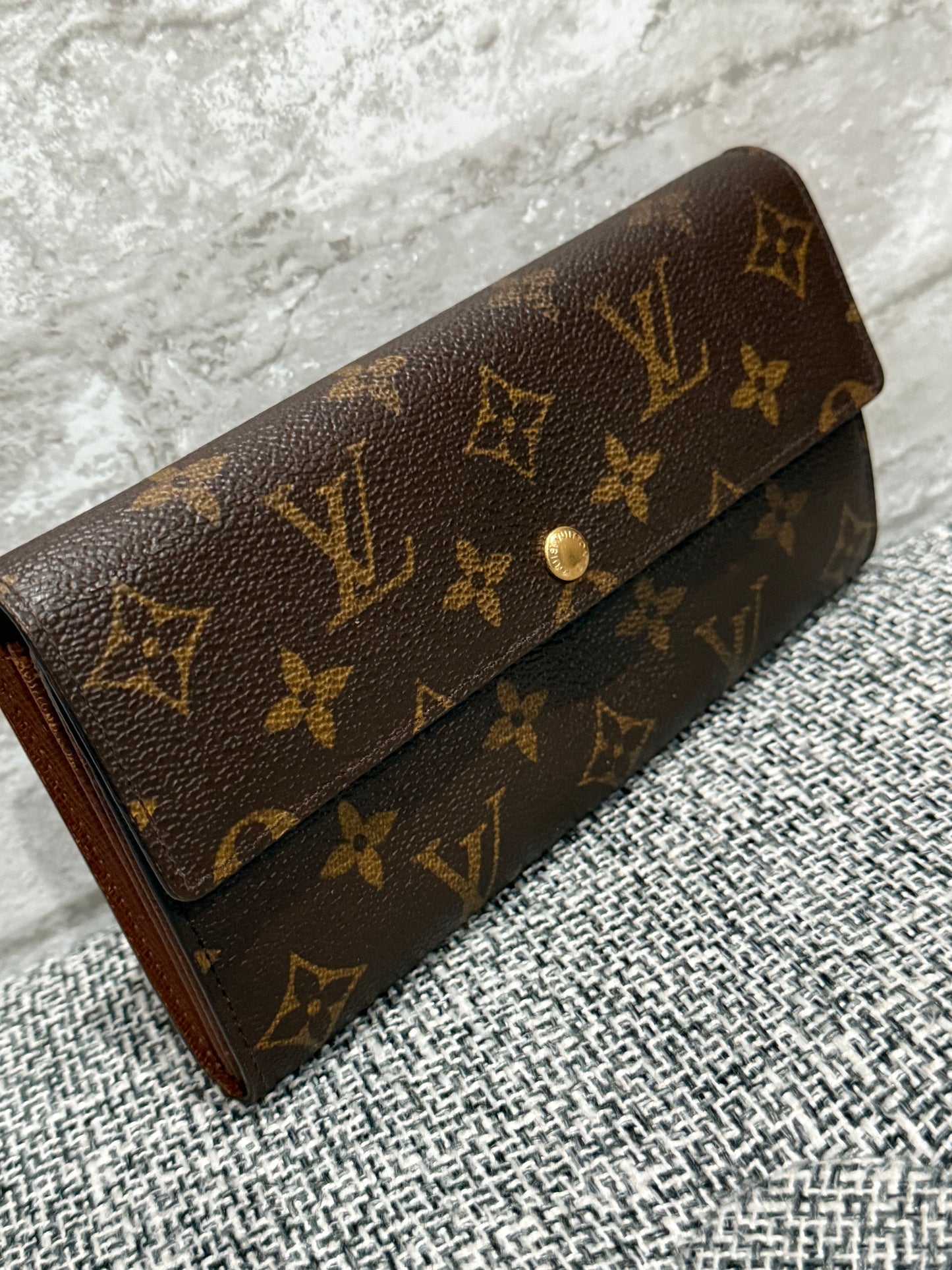 Louis Vuitton Sarah Wallet in Monogram