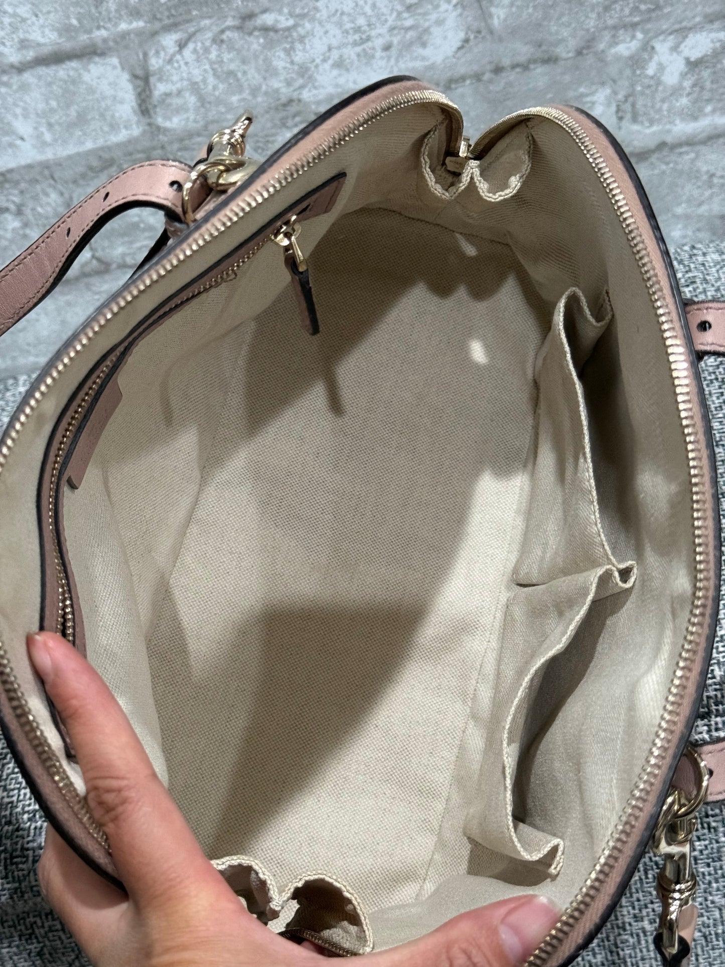 👜 SOLD - Gucci Dome Patent leather 👜