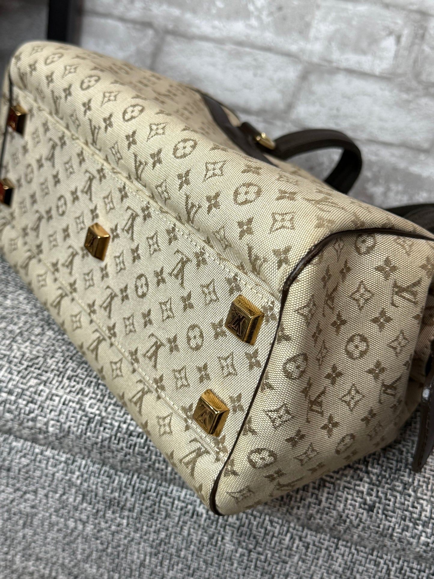 Louis Vuitton 2002 Vintage Monogram Mini Lin Josephine
