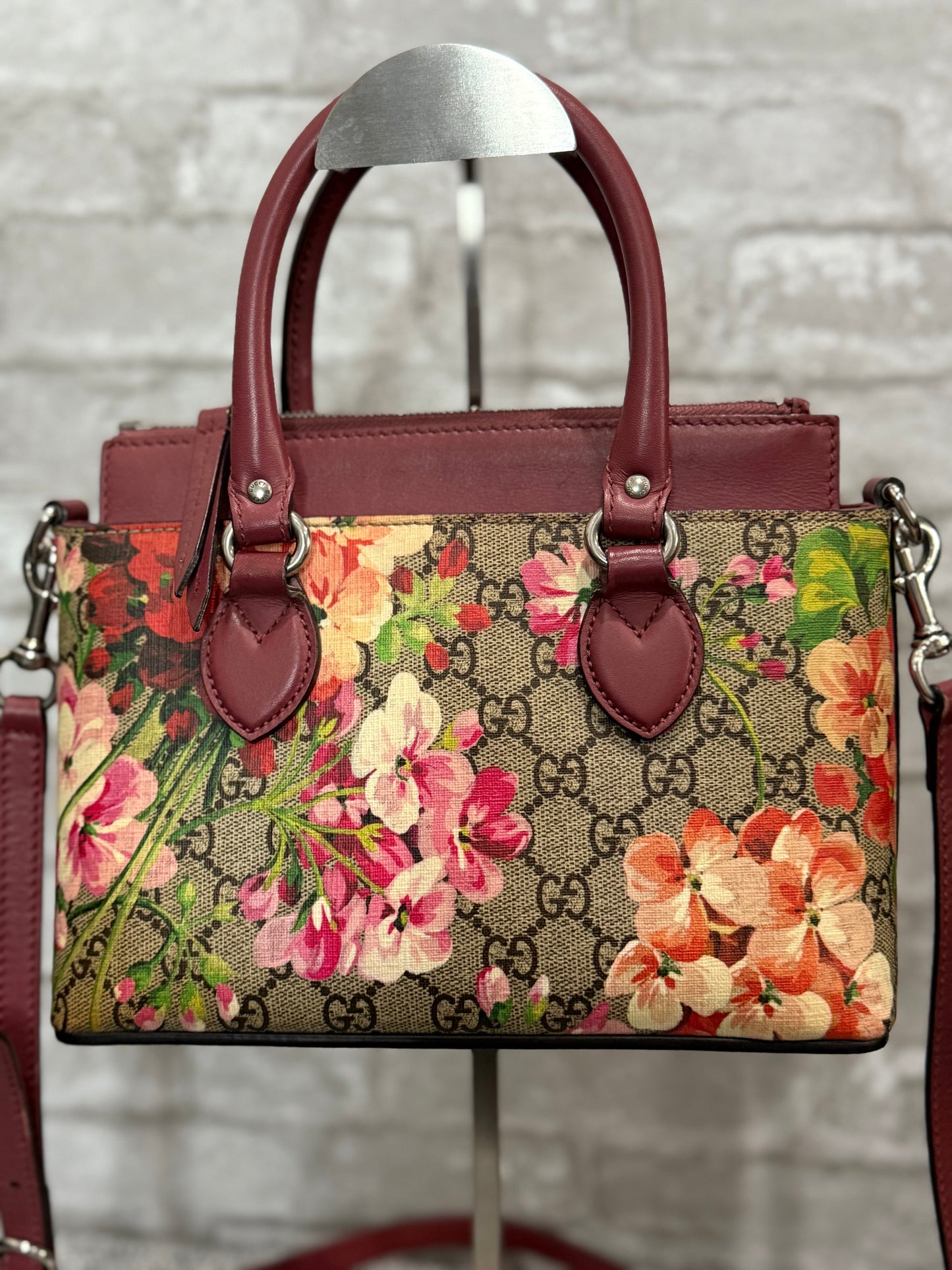 🌷🌸👜Gucci GG Supreme Pink Floral Print Top Handle 🌷🌸👜