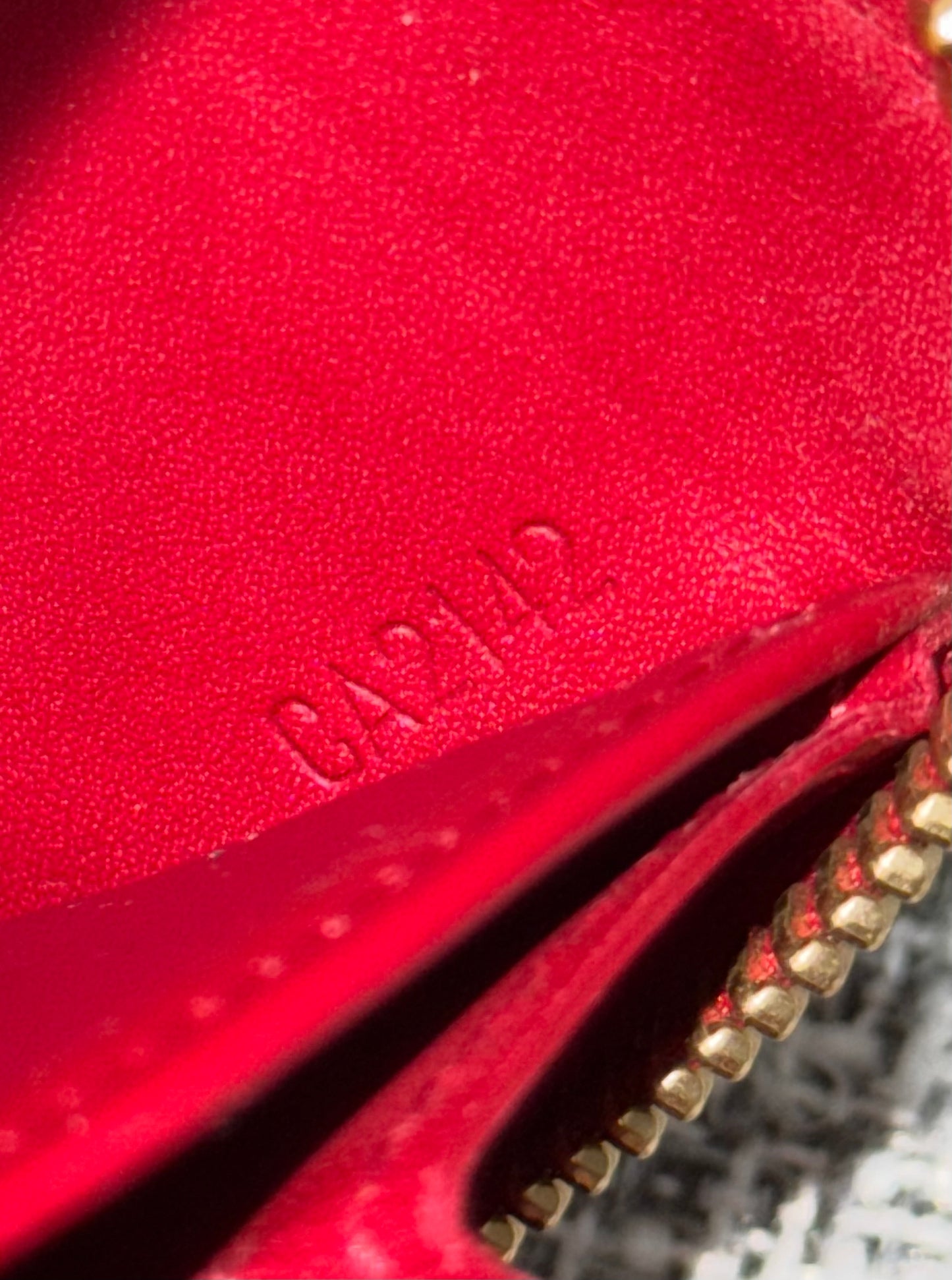 Louis Vuitton 2012 Red Vernis Zippy Wallet in Monogram