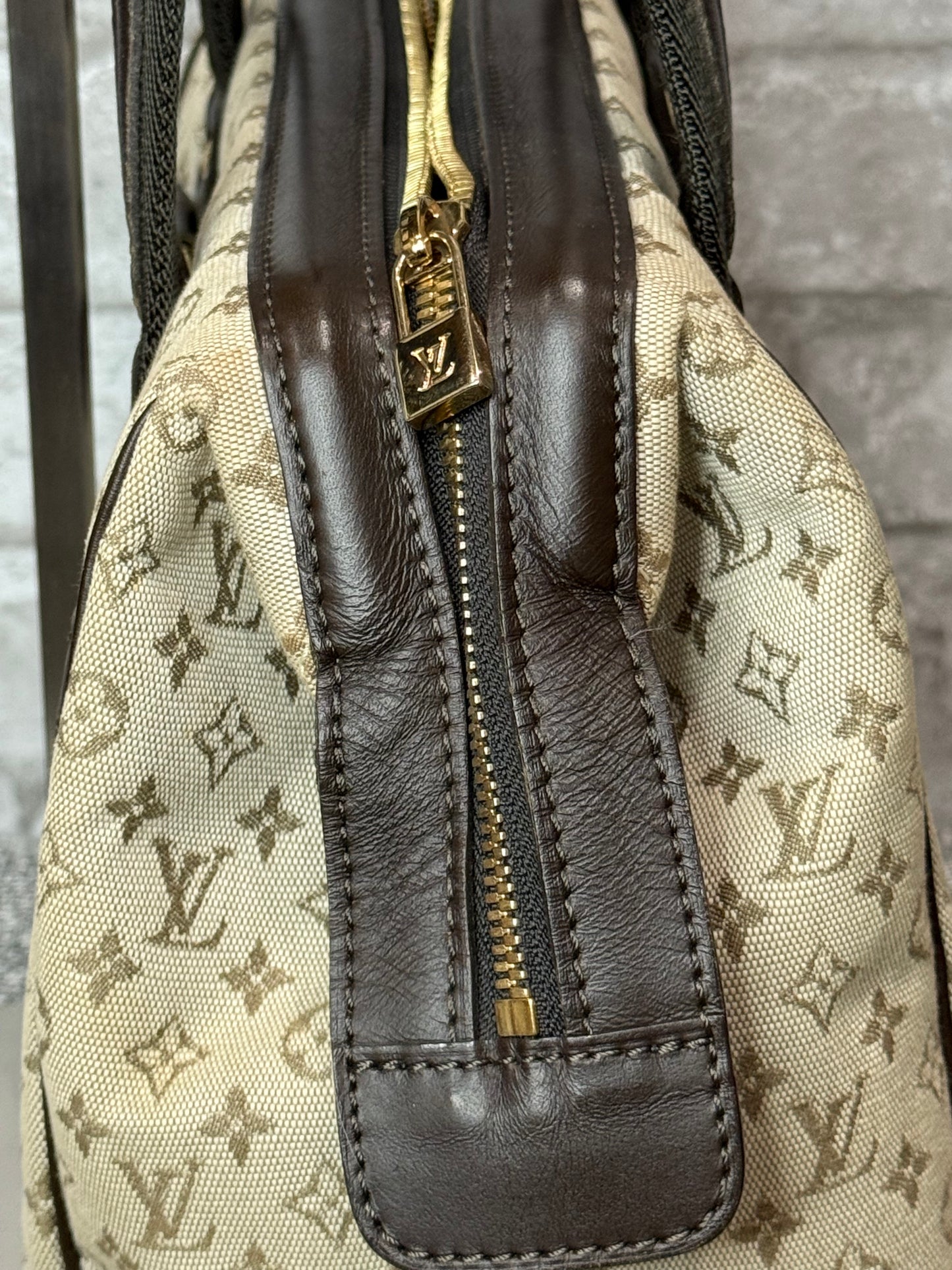 Louis Vuitton 2002 Vintage Monogram Mini Lin Josephine