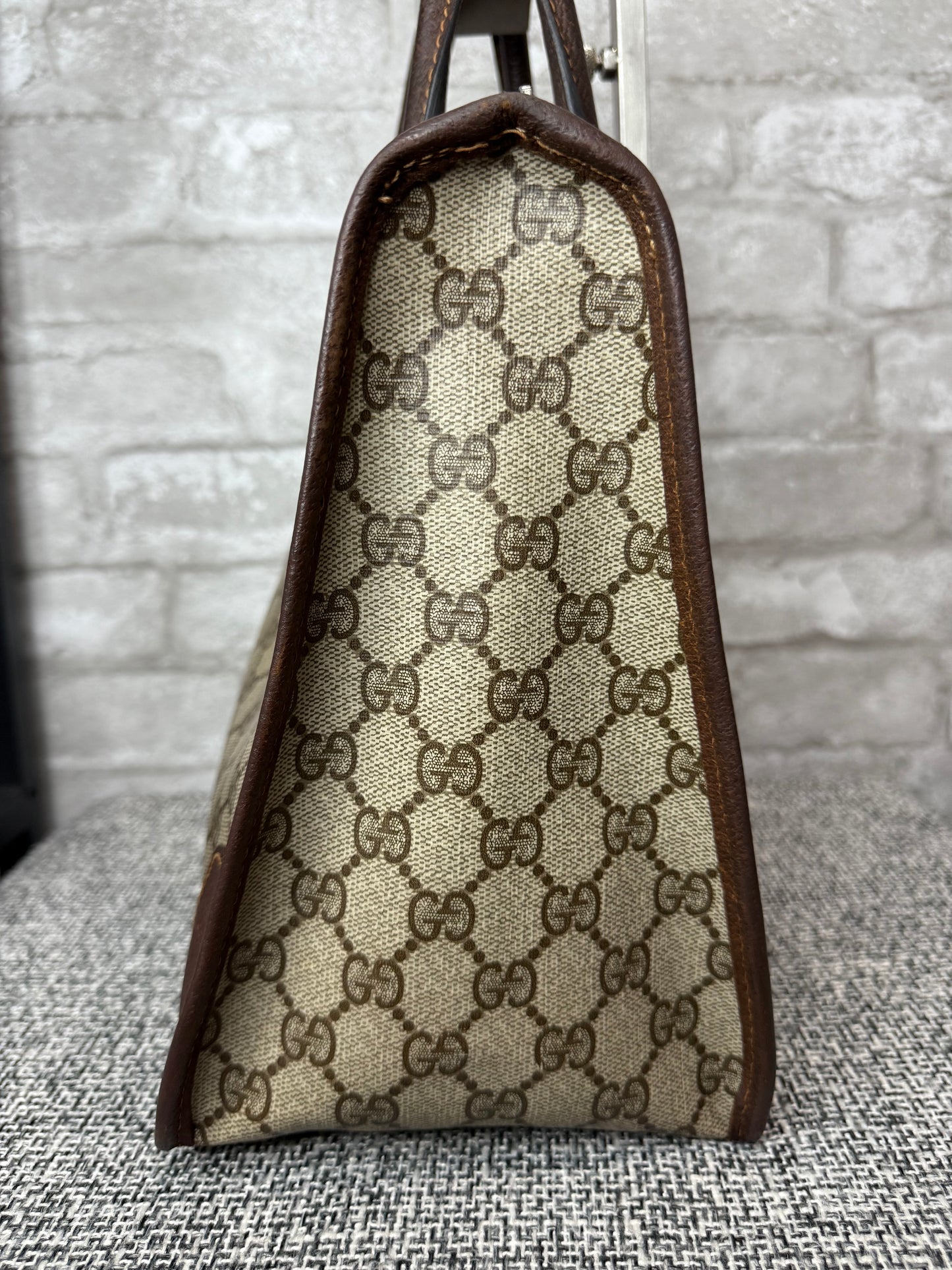 Gucci Vintage GG Supreme Bag