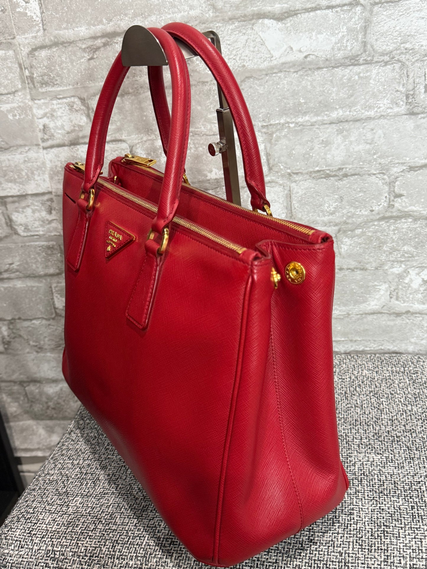 🍎 👜 Prada Galleria Saffiano leather bag in Red 👜 🍎