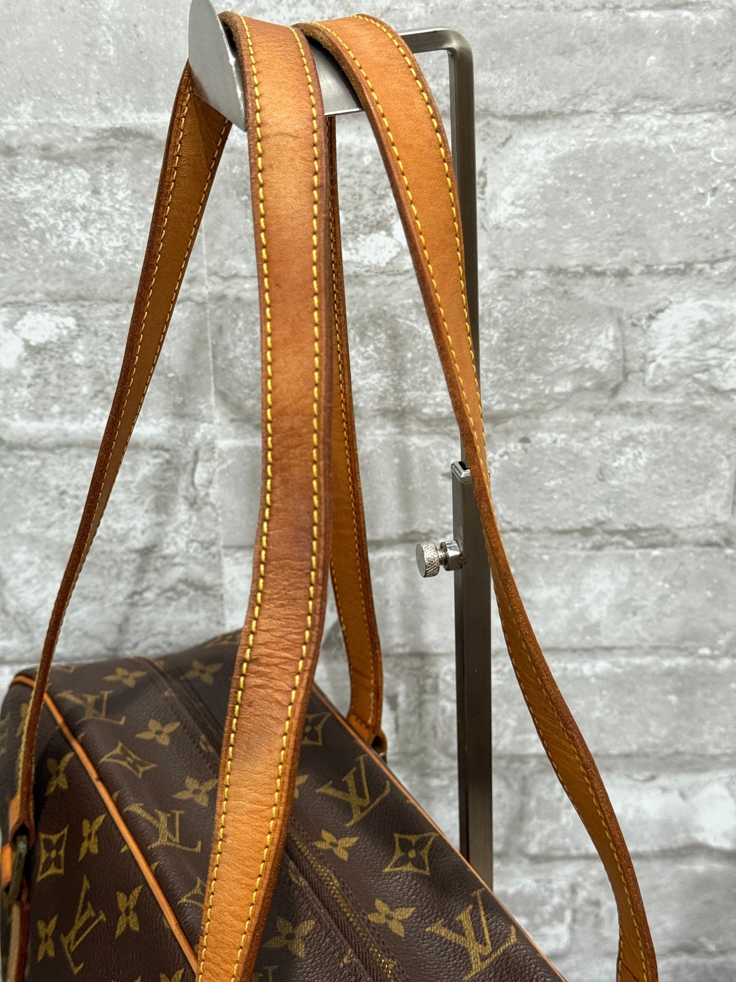Vintage Louis Vuitton 2002 Cite GM Monogram