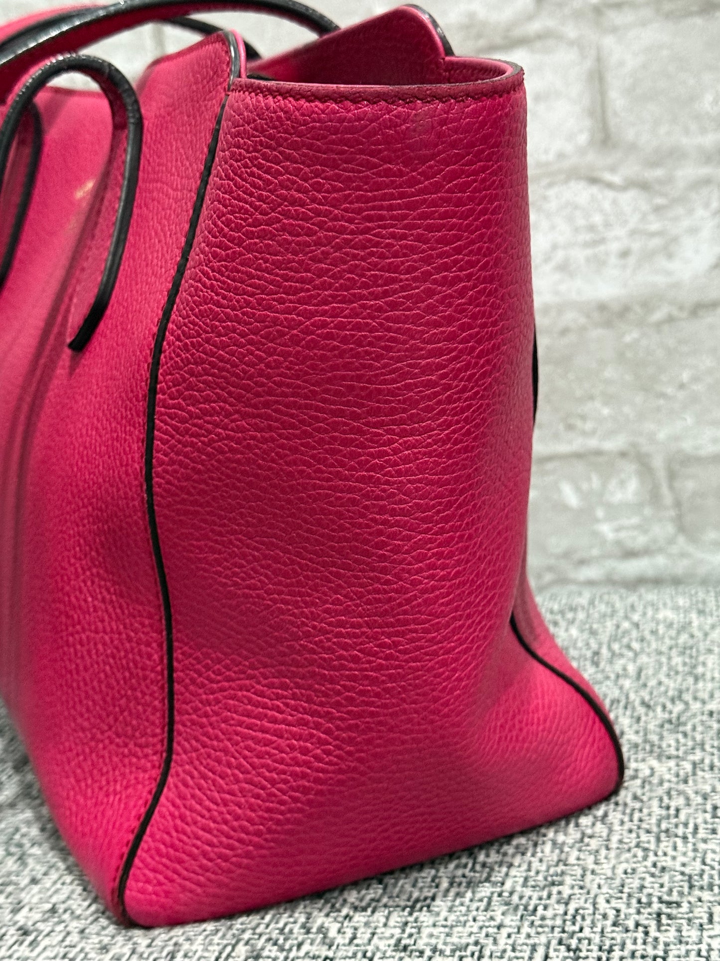 Gucci Swing Tote Shoulder Bag in Pink 👛